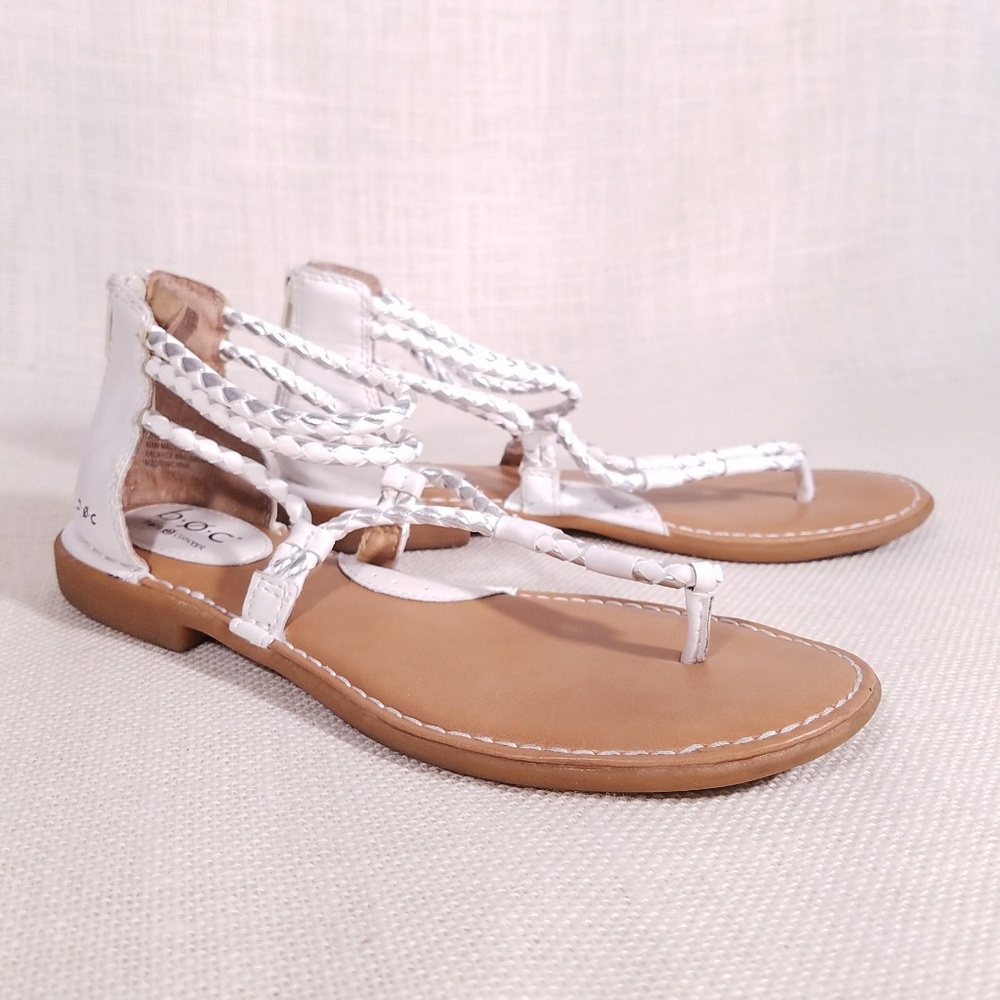 b.o.c. Born White Leather Zip Back Thong Sandals